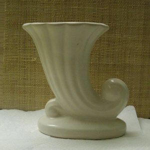 Vintage Shawnee Cornucopia Pottery Vase